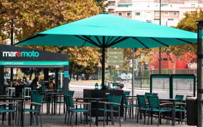 Parasoles windproof que soportan vientos fuertes