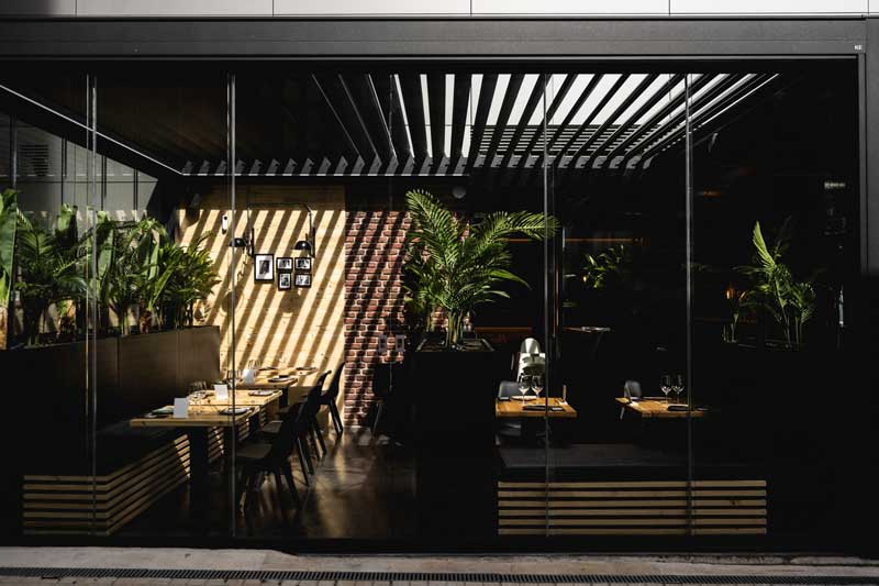 Cerramientos para hostelería. Toldos cerrados para hosteleria. Pergolas y cerramiento para terrazas