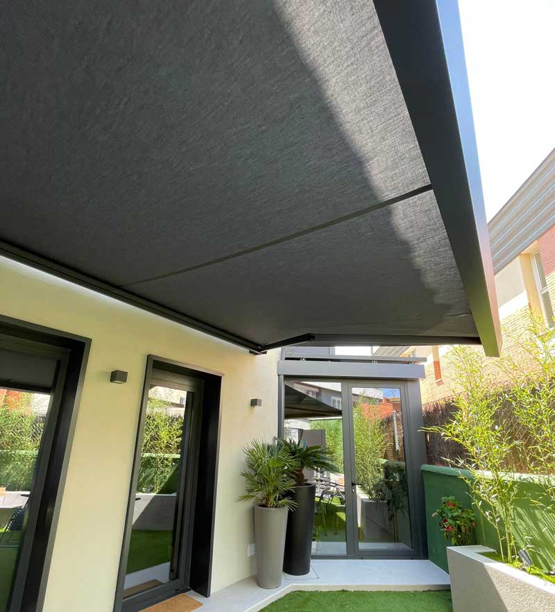 toldo negro